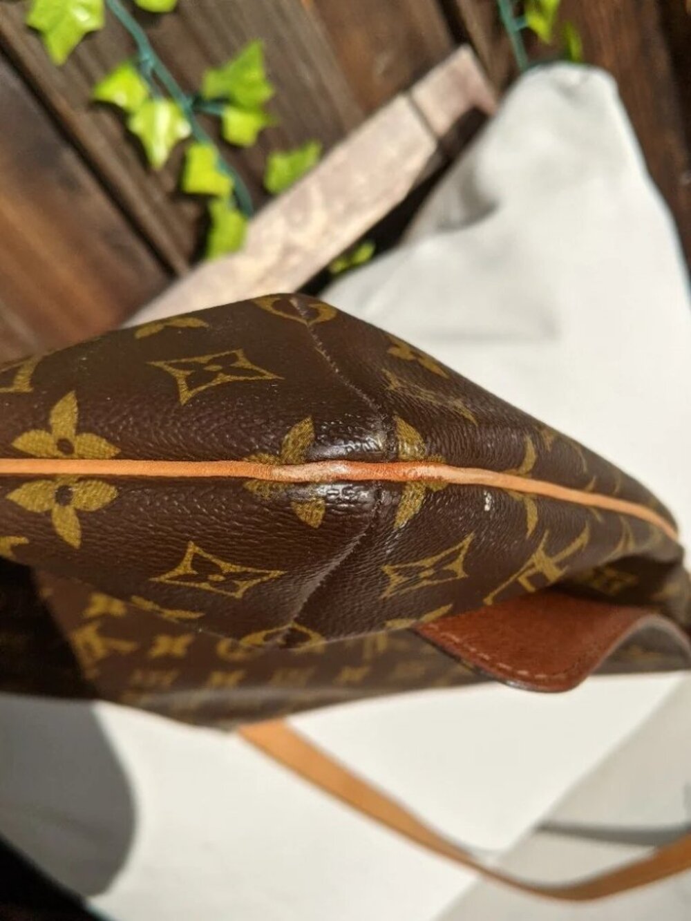 Authentic Louis Vuitton  Musette Gm - Picture 6 of 9